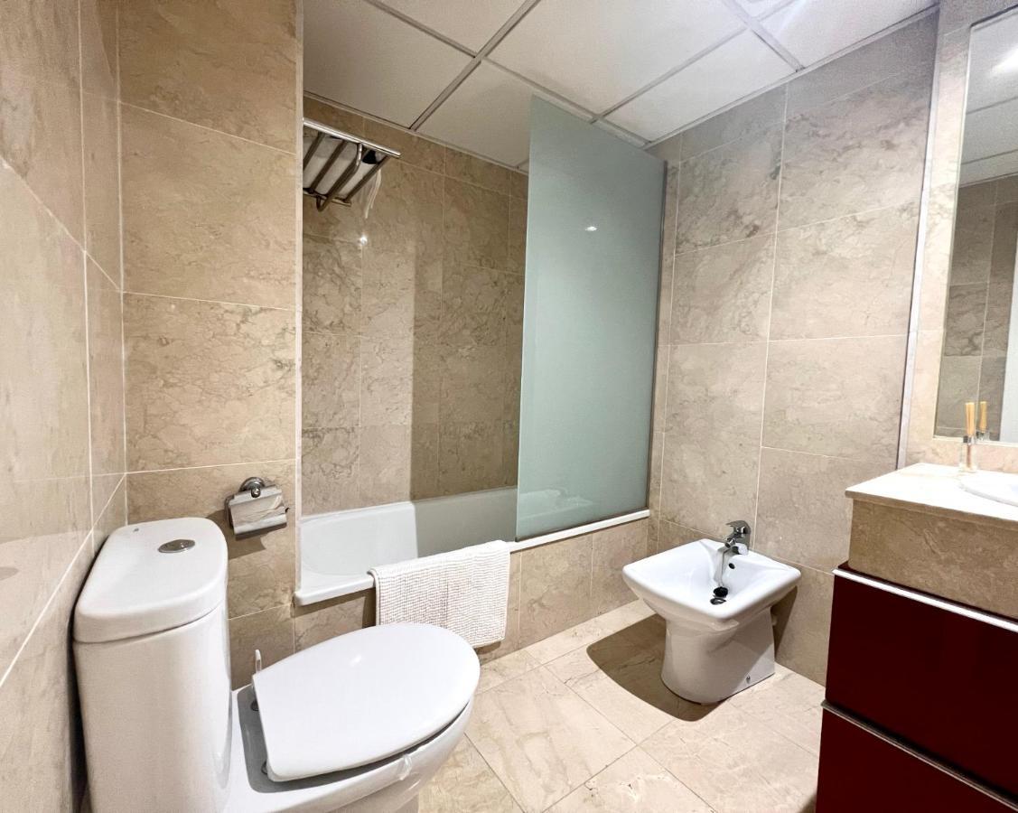 Moderno Apartamento Con Preciosas Vistas Al Mar En Urbanizacion Con Piscina - Rio Real 11 2G 마르베야 외부 사진
