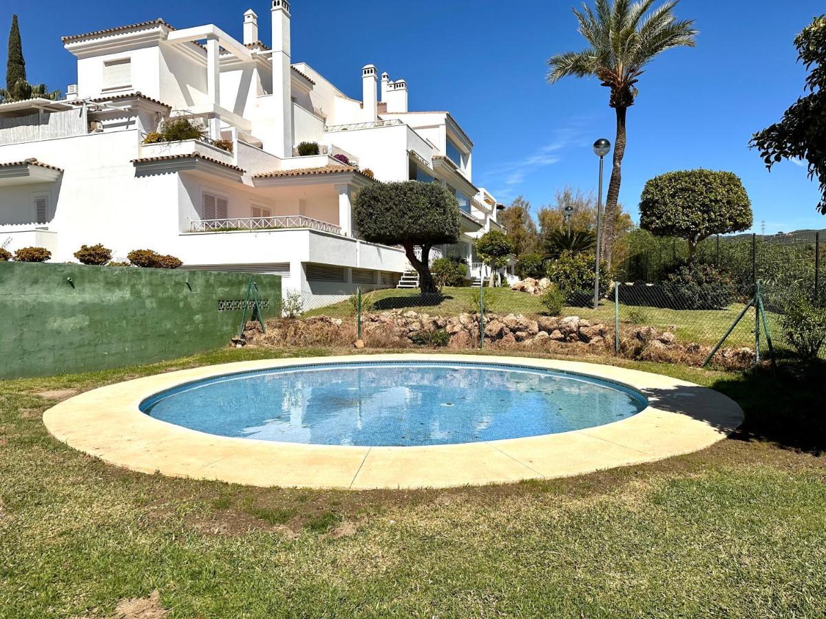 Moderno Apartamento Con Preciosas Vistas Al Mar En Urbanizacion Con Piscina - Rio Real 11 2G 마르베야 외부 사진