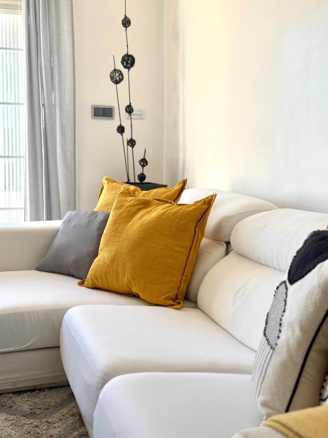 Moderno Apartamento Con Preciosas Vistas Al Mar En Urbanizacion Con Piscina - Rio Real 11 2G 마르베야 외부 사진
