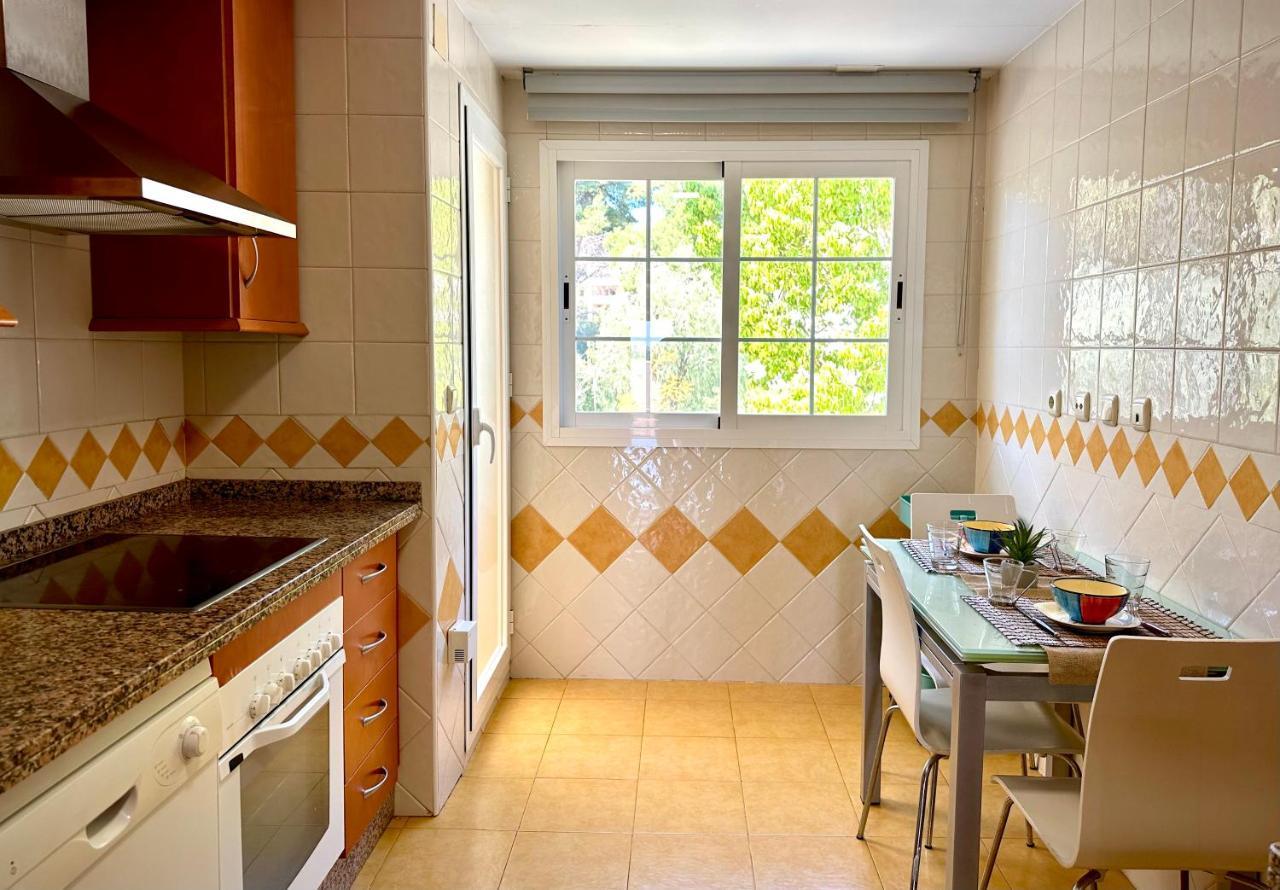 Moderno Apartamento Con Preciosas Vistas Al Mar En Urbanizacion Con Piscina - Rio Real 11 2G 마르베야 외부 사진